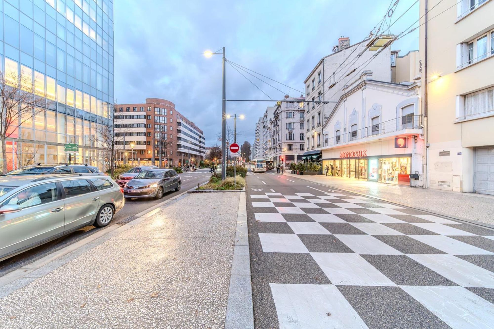 Charming 1-Bedroom Apartment Across From Halles Paul Bocuse & Part-Dieu Lyon Exterior photo
