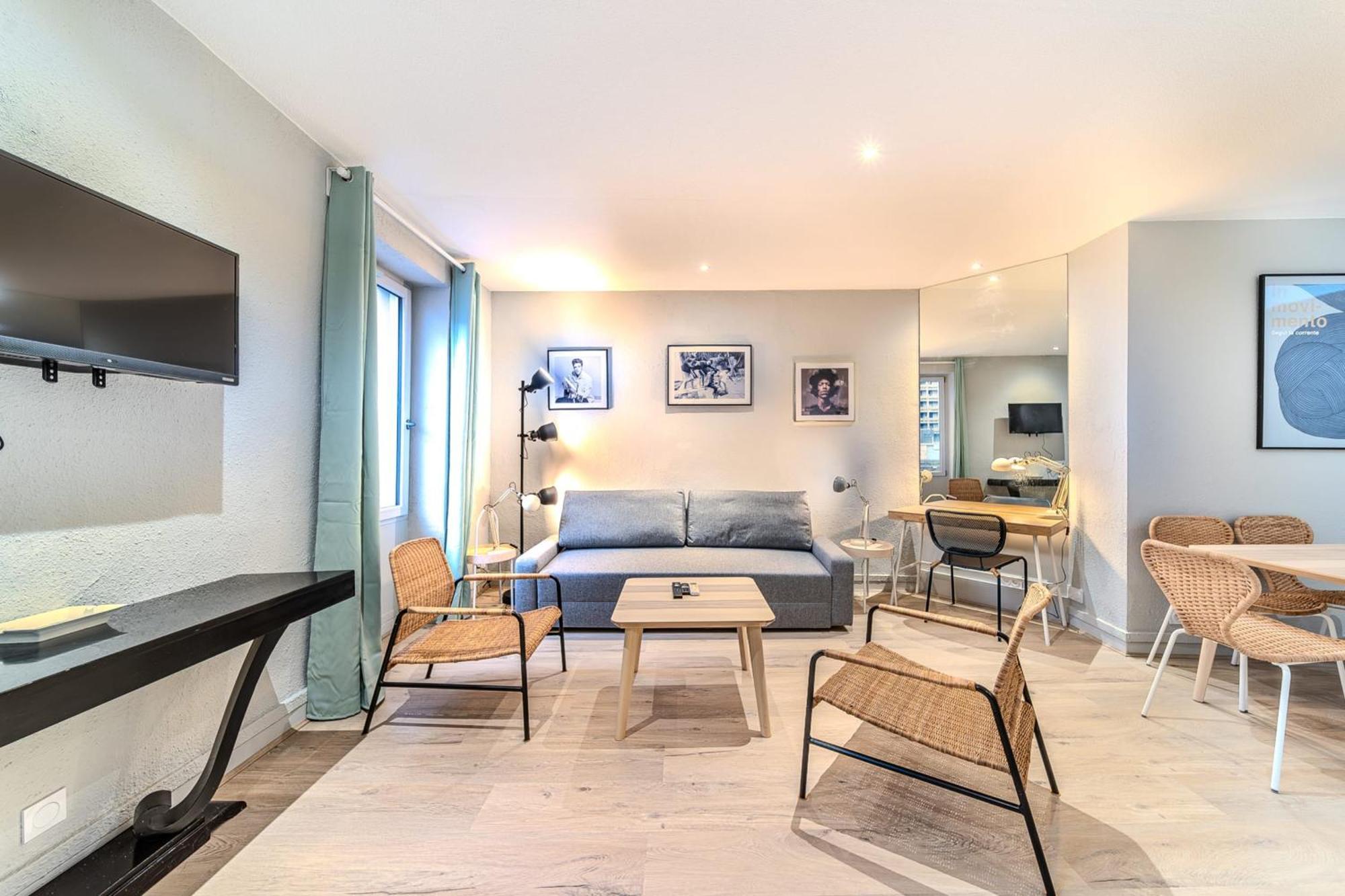 Charming 1-Bedroom Apartment Across From Halles Paul Bocuse & Part-Dieu Lyon Exterior photo